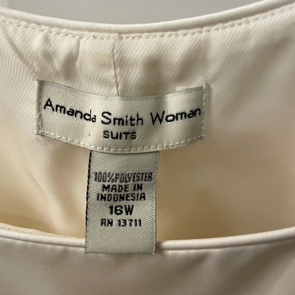 Amanda Smith 3-piece suit - Picture 4 of 4